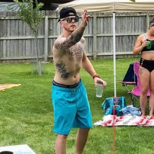 Meet your Posher, Corey